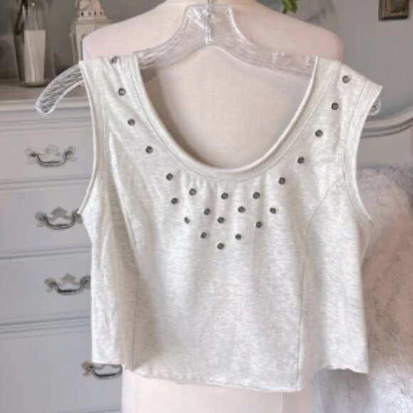 Boutique Crop Top Studded Holes New - Picture 2 of 7